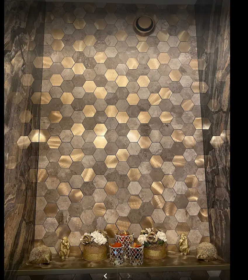 Mosaico autoadhesivo tira de ladrillo hexágono beige grande 25,5x29x0,4cm