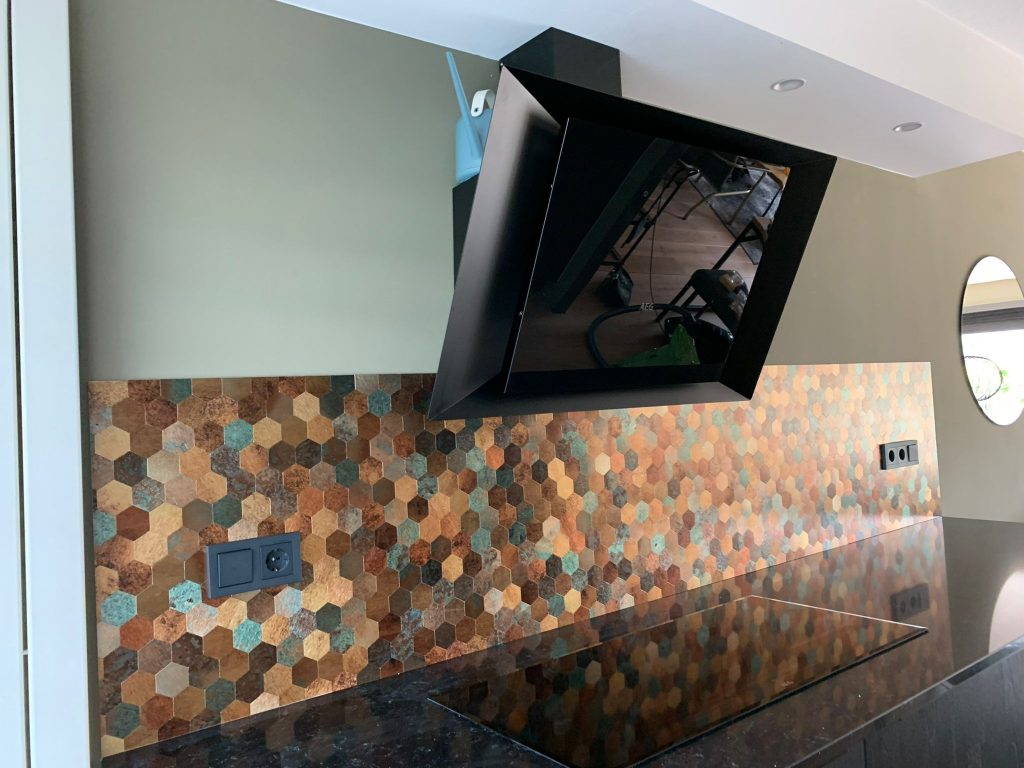 Mosaico Autoadhesivo Hexagonal Chapada en Oro 28,8×29,2×0,4cm
