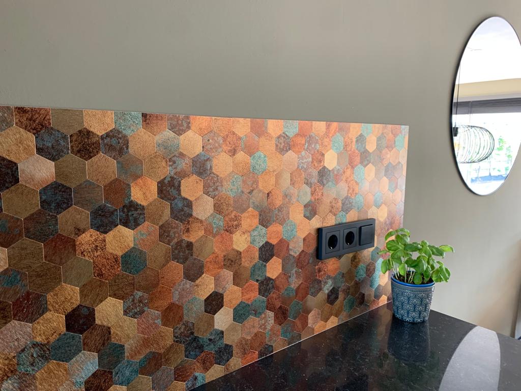 Mosaico Autoadhesivo Hexagonal Chapada en Oro 28,8×29,2×0,4cm